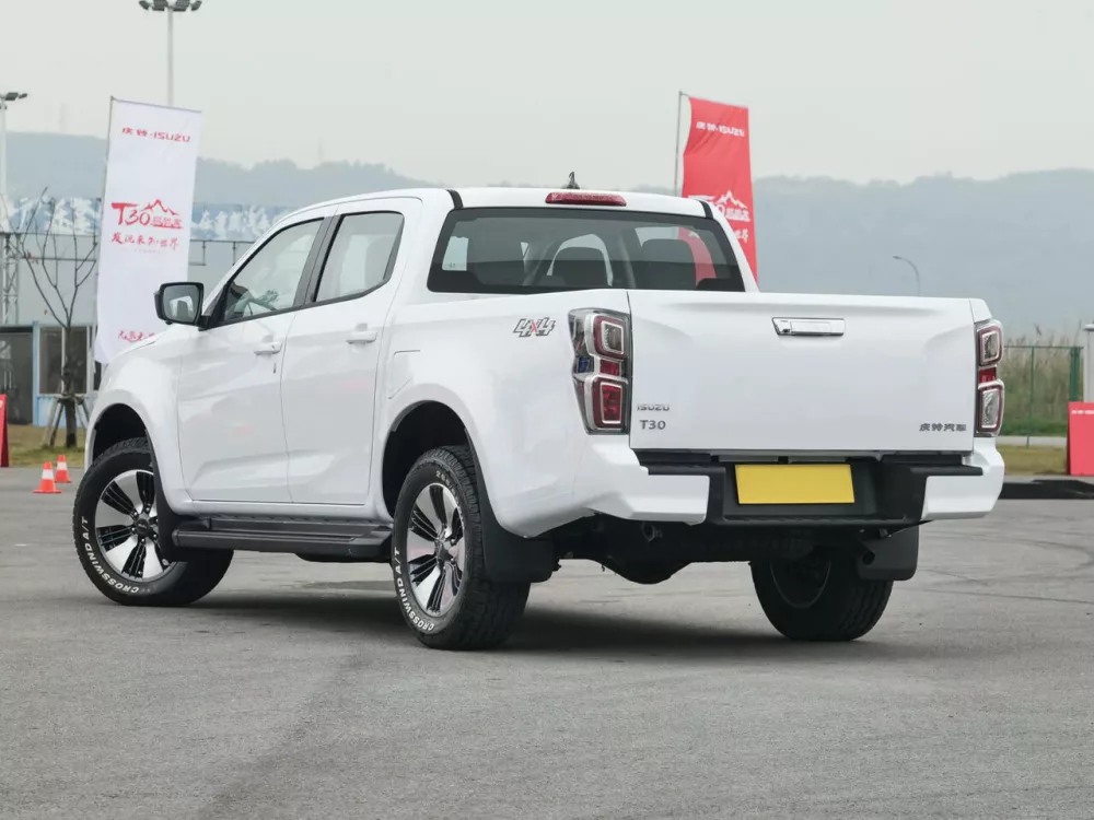 Автомобиль Isuzu T30 Explorer Пикап Двойная кабина