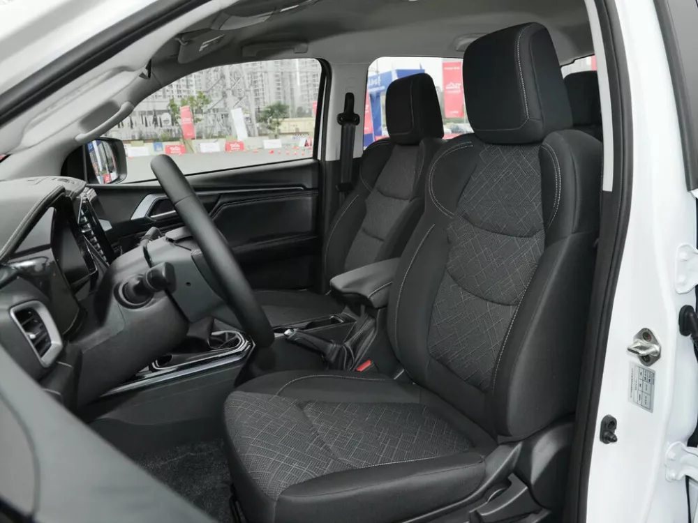 Автомобиль Isuzu T30 Explorer Пикап Двойная кабина