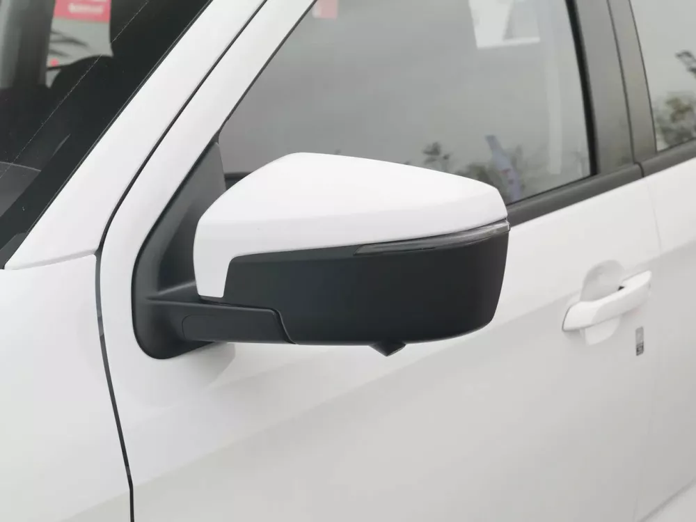 Автомобиль Isuzu T30 Explorer Пикап Двойная кабина
