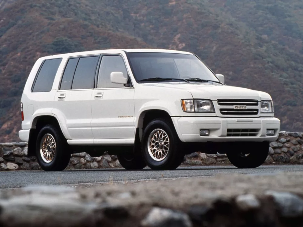 Автомобиль Isuzu Trooper II Внедорожник (5 дверей)