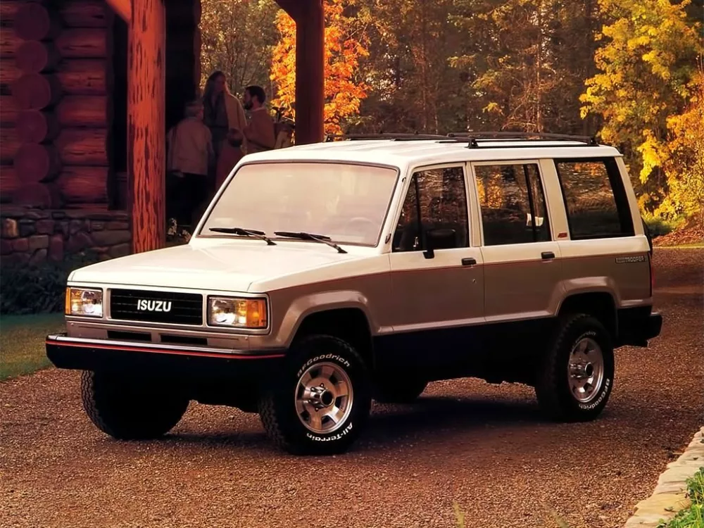Автомобиль Isuzu Trooper I Внедорожник (5 дверей)
