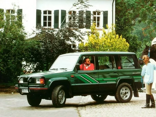 Автомобиль Isuzu Trooper I Внедорожник (5 дверей)