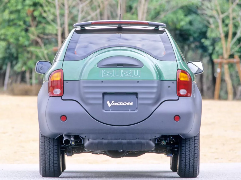 Автомобиль Isuzu VehiCross Внедорожник (3 двери)