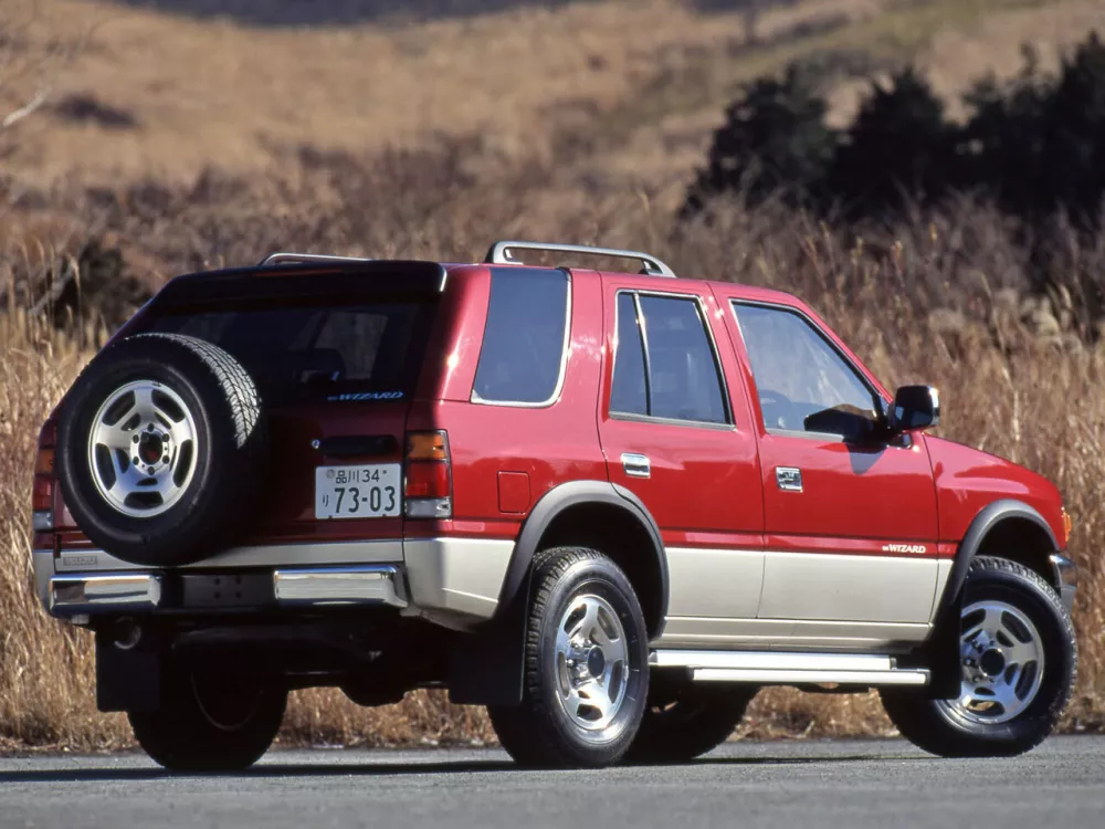 Автомобиль Isuzu Wizard I Внедорожник (5 дверей)