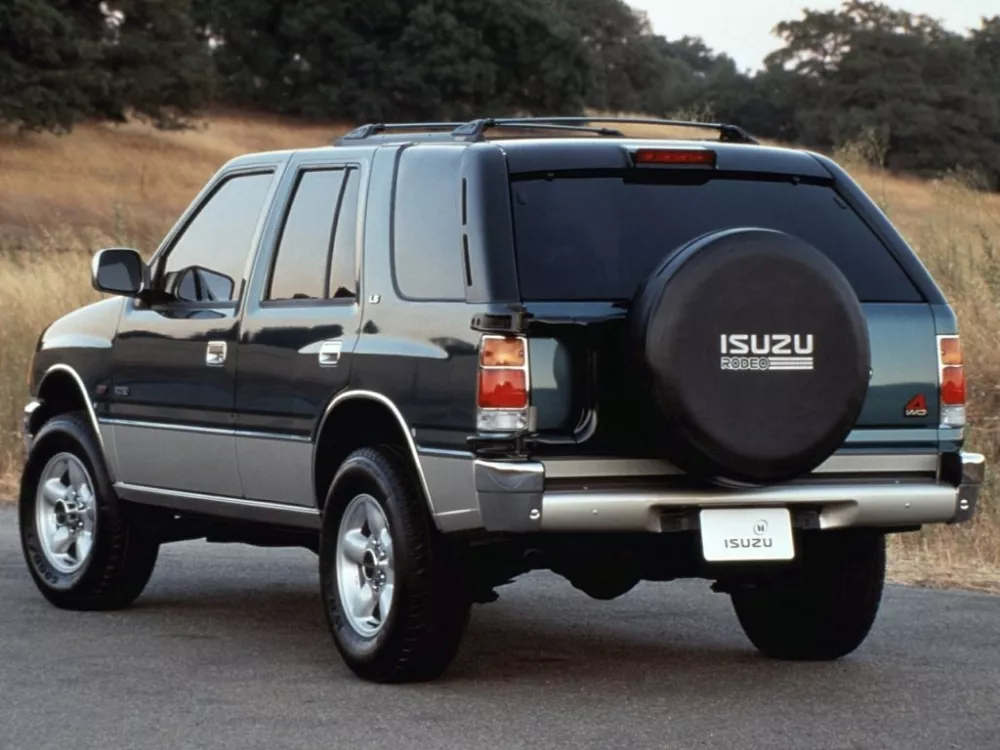 Автомобиль Isuzu Rodeo I Внедорожник (5 дверей)