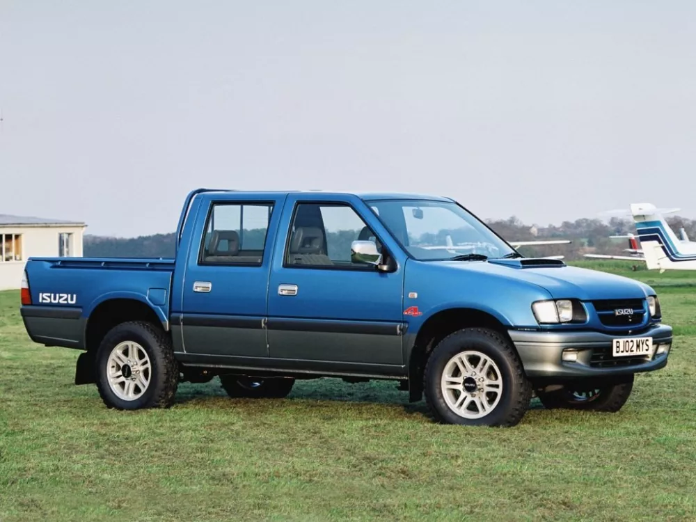 Автомобиль Isuzu TF (Pickup) Пикап Двойная кабина Crew Cab