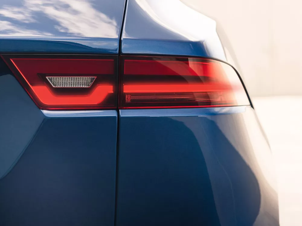 Автомобиль Jaguar E-Pace I Рестайлинг Внедорожник (5 дверей)