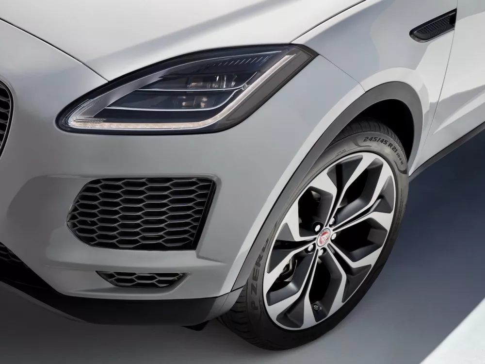Автомобиль Jaguar E-Pace I Внедорожник (5 дверей)