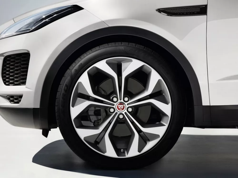 Автомобиль Jaguar E-Pace I Внедорожник (5 дверей)