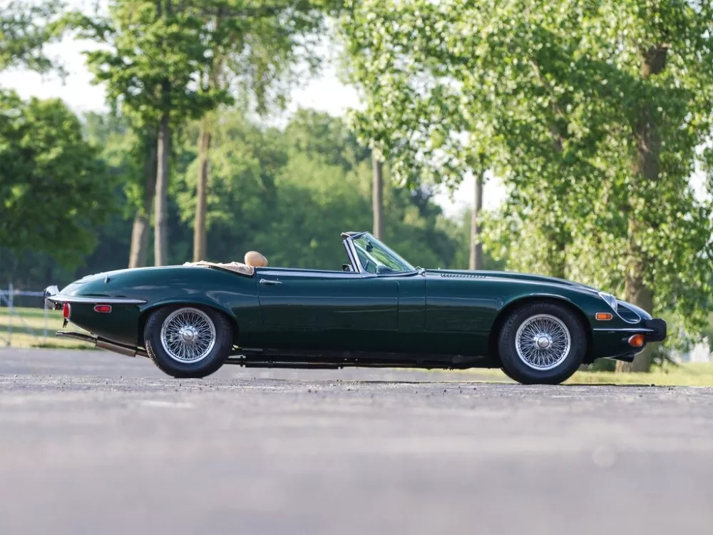 Автомобиль Jaguar E-type Series 3 Кабриолет