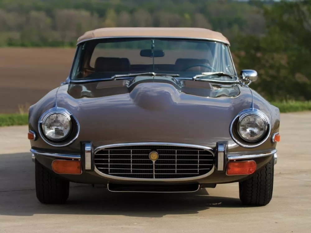 Автомобиль Jaguar E-type Series 3 Кабриолет