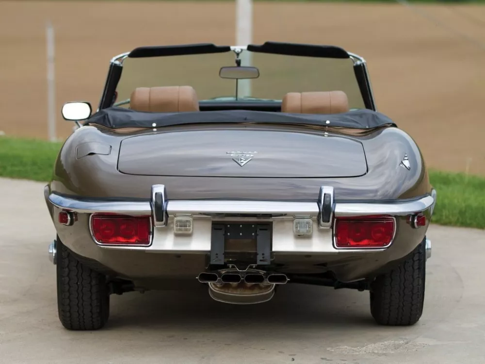 Автомобиль Jaguar E-type Series 3 Кабриолет