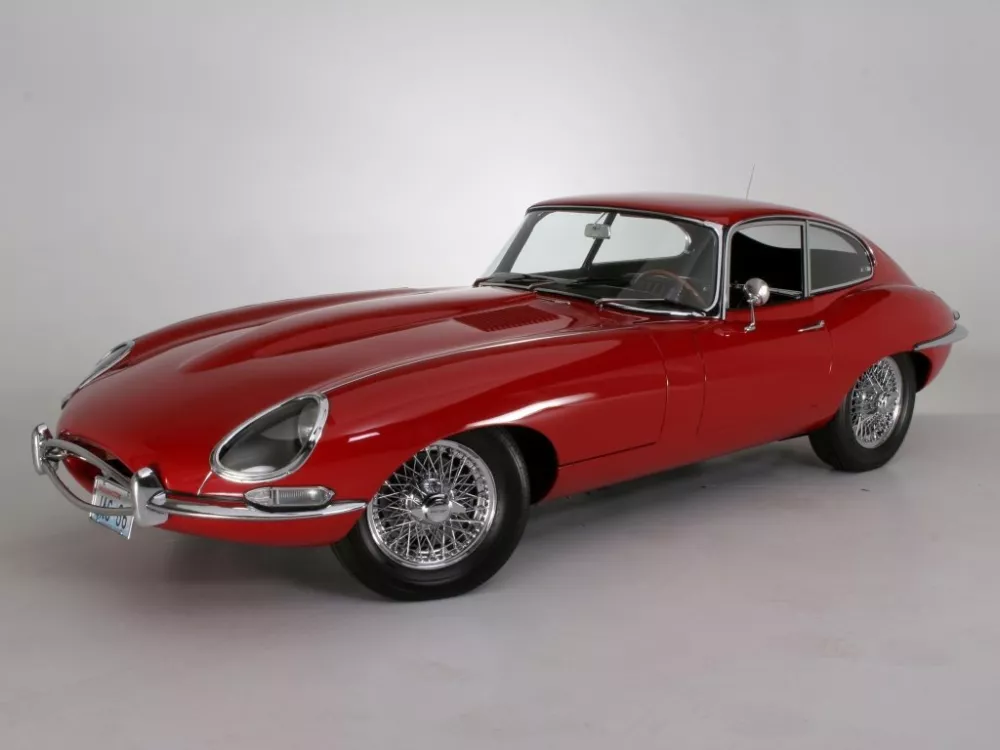 Автомобиль Jaguar E-type Series 1 Купе