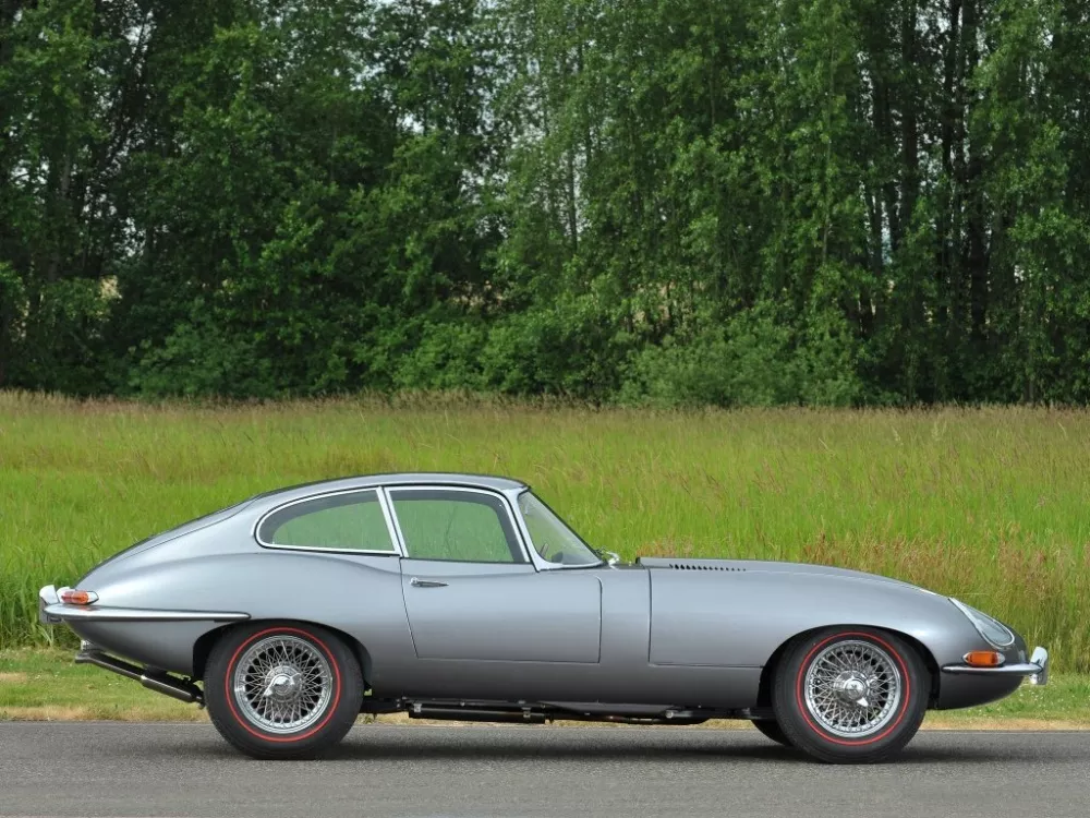 Автомобиль Jaguar E-type Series 1 Купе