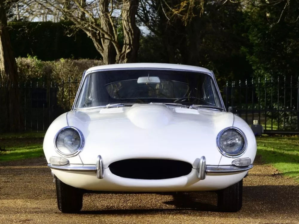 Автомобиль Jaguar E-type Series 1 Купе