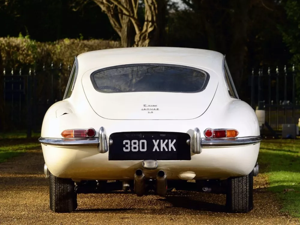 Автомобиль Jaguar E-type Series 1 Купе