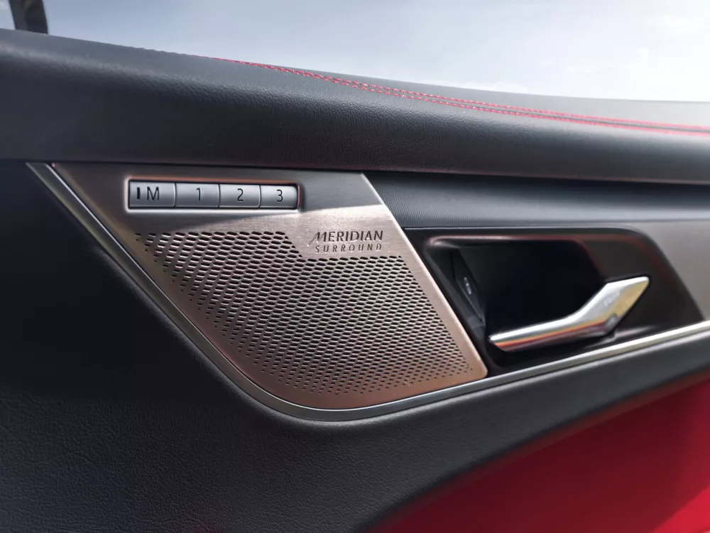 Автомобиль Jaguar F-Pace I Рестайлинг Внедорожник (5 дверей)
