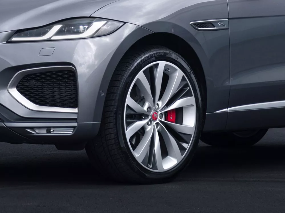 Автомобиль Jaguar F-Pace I Рестайлинг Внедорожник (5 дверей)