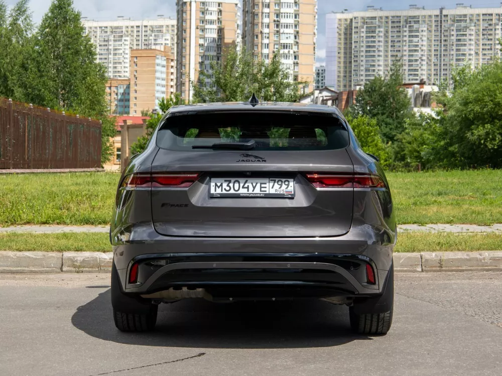 Автомобиль Jaguar F-Pace I Рестайлинг Внедорожник (5 дверей)