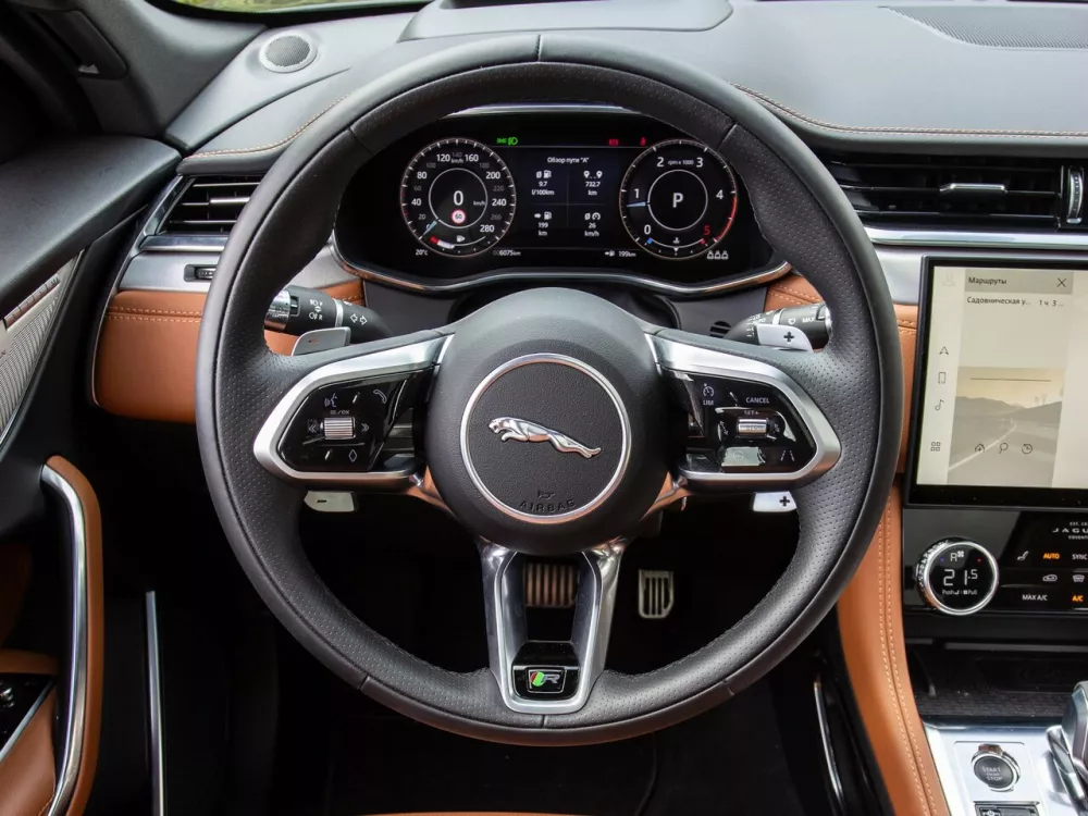 Автомобиль Jaguar F-Pace I Рестайлинг Внедорожник (5 дверей)