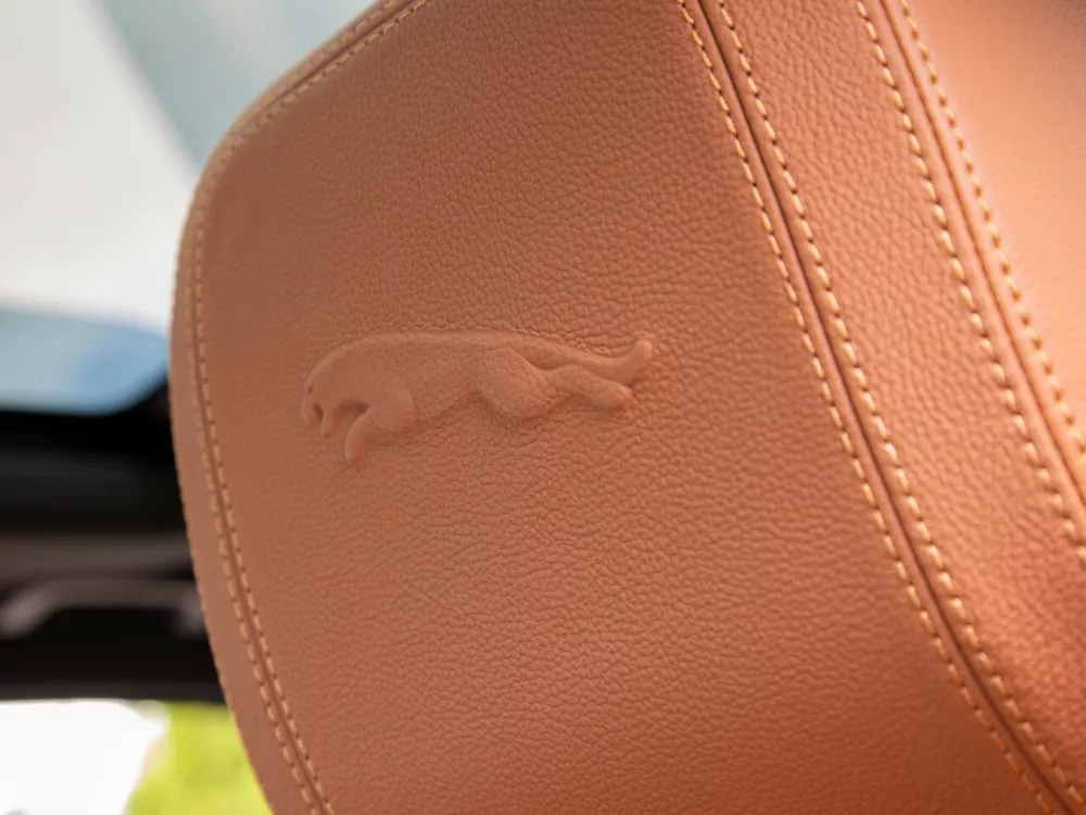 Автомобиль Jaguar F-Pace I Рестайлинг Внедорожник (5 дверей)