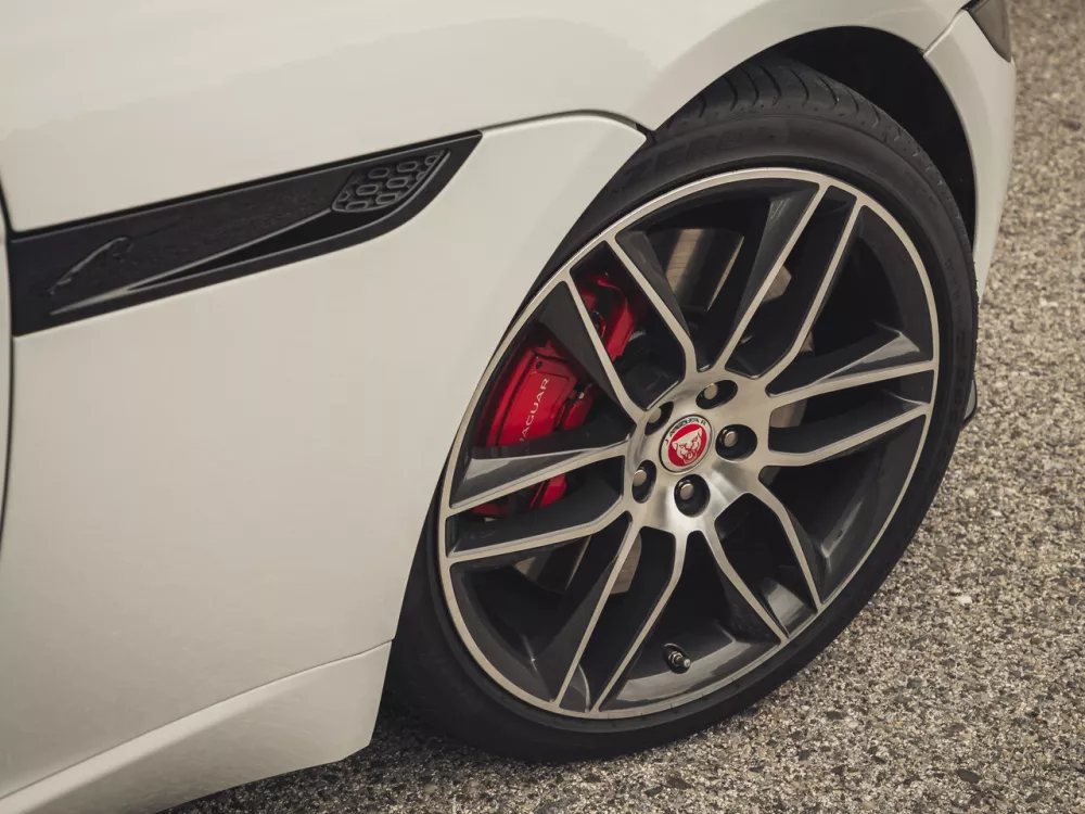 Автомобиль Jaguar F-Type I Рестайлинг 2 Родстер