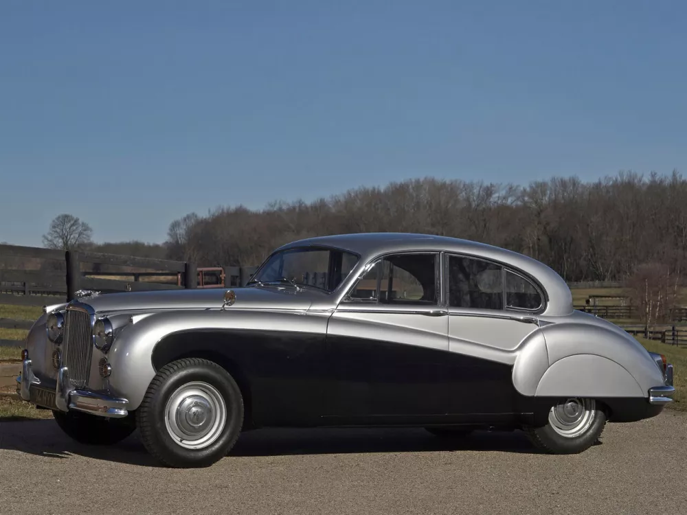 Автомобиль Jaguar Mark IX I Седан