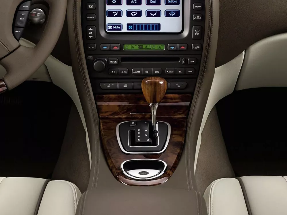 Автомобиль Jaguar S-Type I Рестайлинг Седан