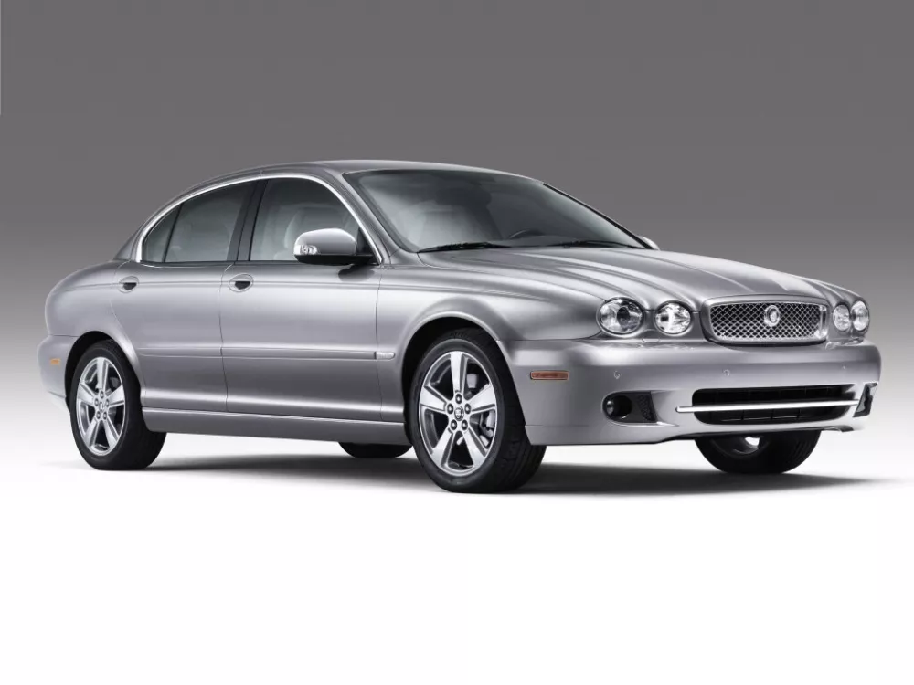 Автомобиль Jaguar X-Type I Рестайлинг Седан