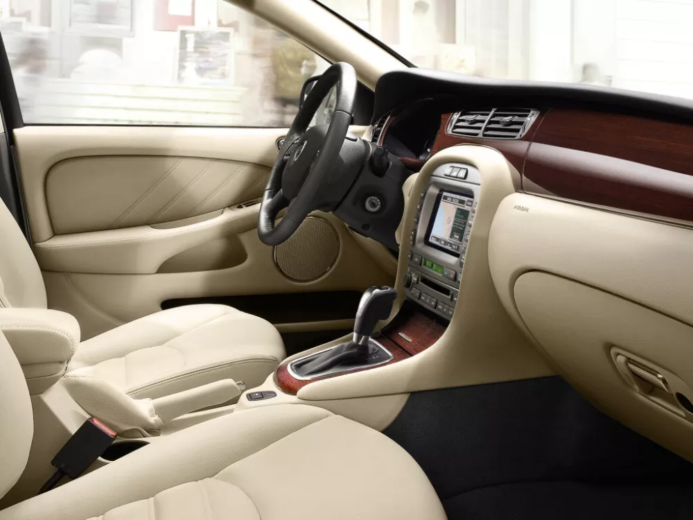 Автомобиль Jaguar X-Type I Рестайлинг Седан