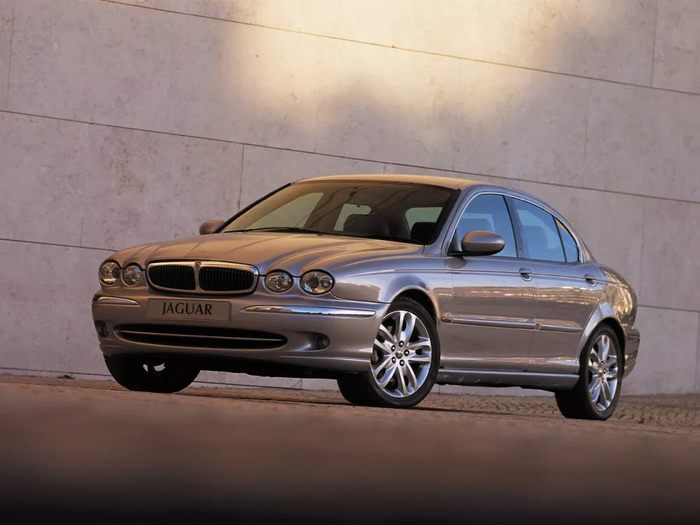 Автомобиль Jaguar X-Type I Седан