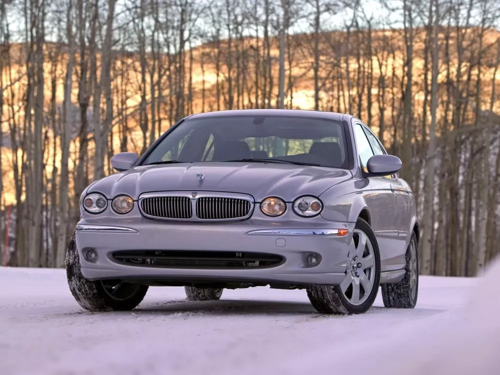 Автомобиль Jaguar X-Type I Седан