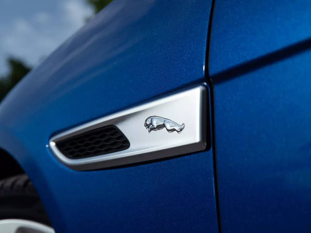 Автомобиль Jaguar XF II Рестайлинг Седан