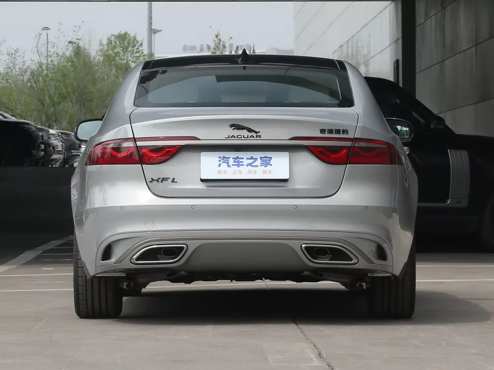 Автомобиль Jaguar XF II Рестайлинг Седан L