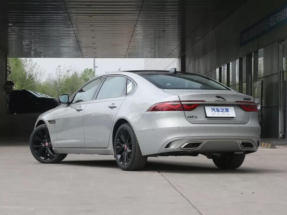 Автомобиль Jaguar XF II Рестайлинг Седан L