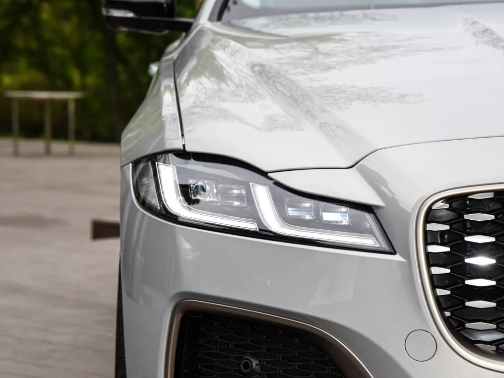 Автомобиль Jaguar XF II Рестайлинг Седан L