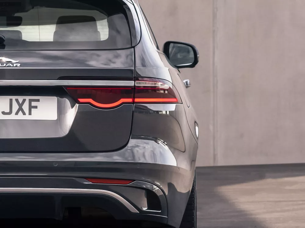 Автомобиль Jaguar XF II Рестайлинг Универсал (5 дверей)