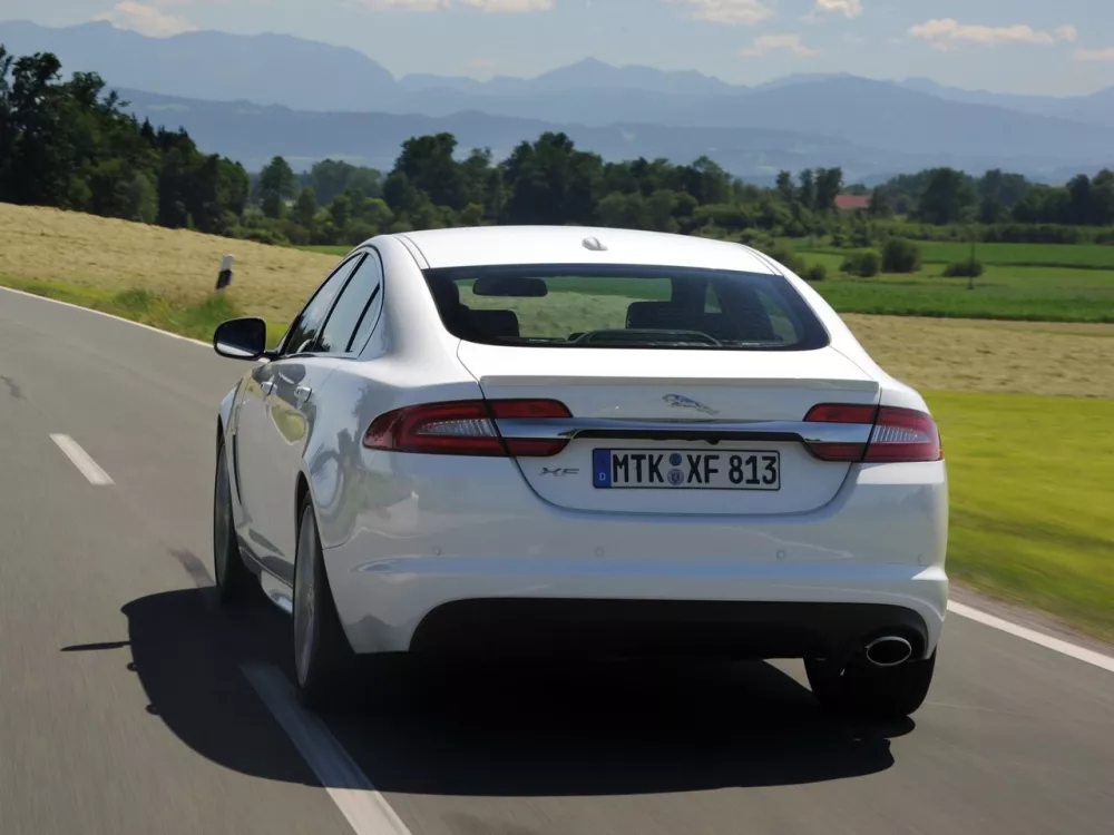 Автомобиль Jaguar XF I Рестайлинг Седан