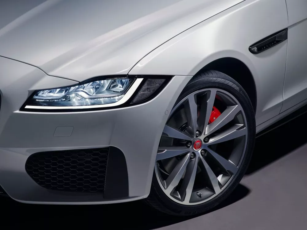 Автомобиль Jaguar XF II Универсал (5 дверей)