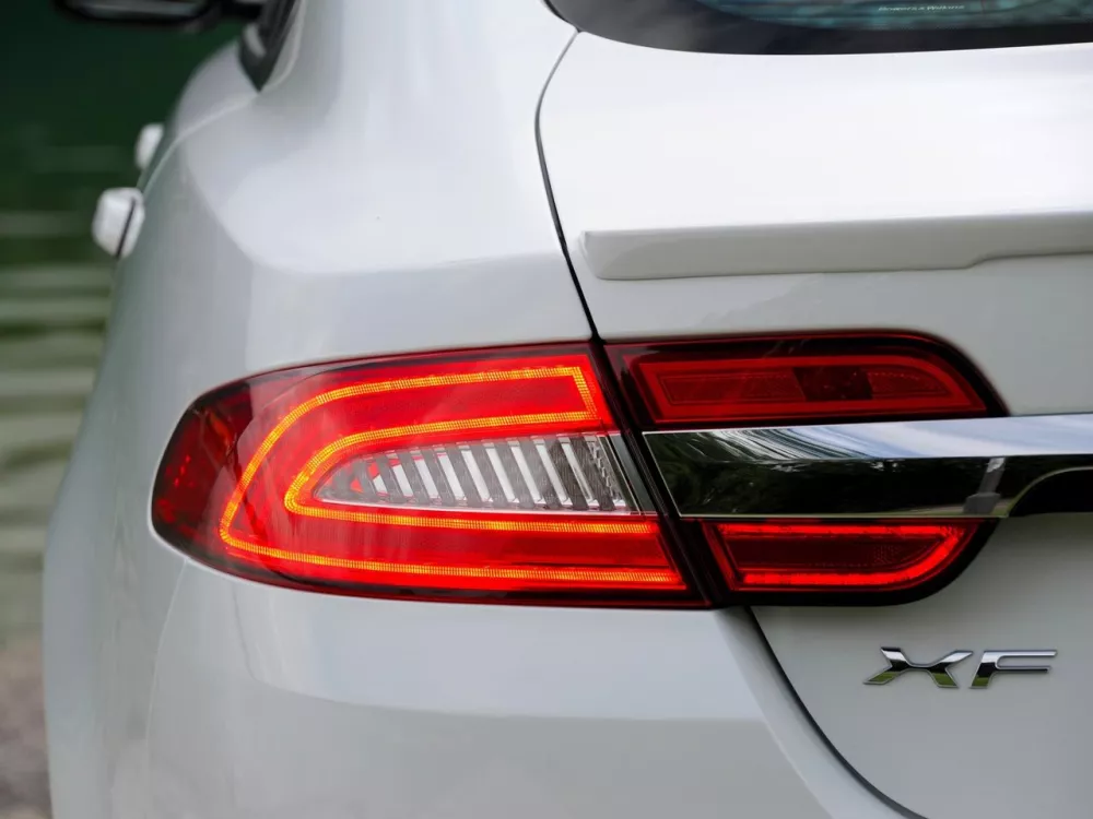 Автомобиль Jaguar XF I Рестайлинг Седан