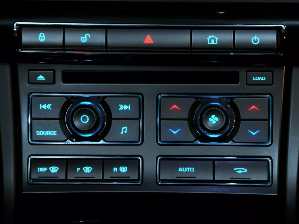 Автомобиль Jaguar XF I Седан