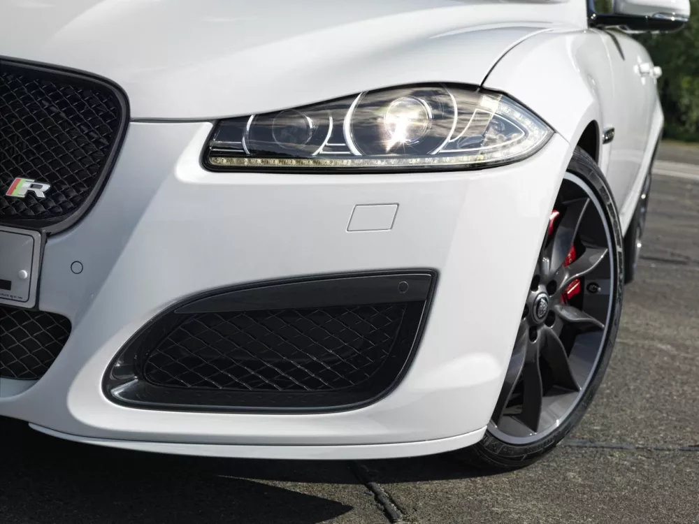Автомобиль Jaguar XFR I Рестайлинг Седан