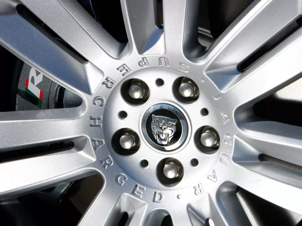 Автомобиль Jaguar XFR I Седан