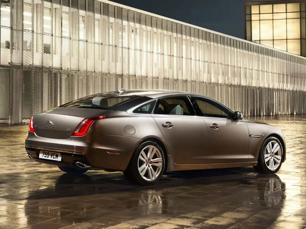 Автомобиль Jaguar XJ IV (X351) Рестайлинг Седан
