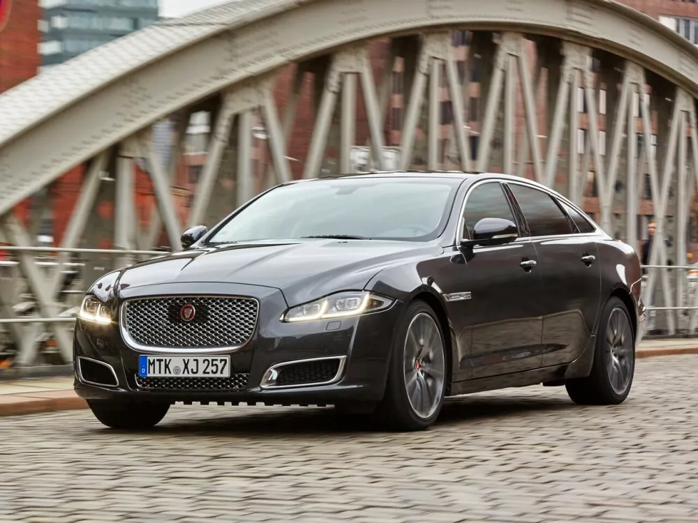 Автомобиль Jaguar XJ IV (X351) Рестайлинг Седан Long