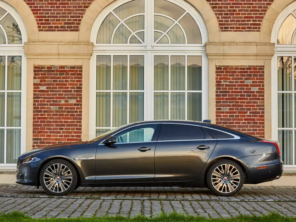 Автомобиль Jaguar XJ IV (X351) Рестайлинг Седан Long