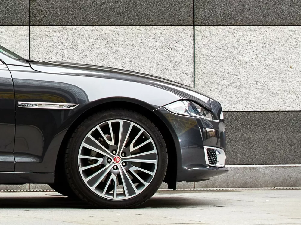 Автомобиль Jaguar XJ IV (X351) Рестайлинг Седан Long