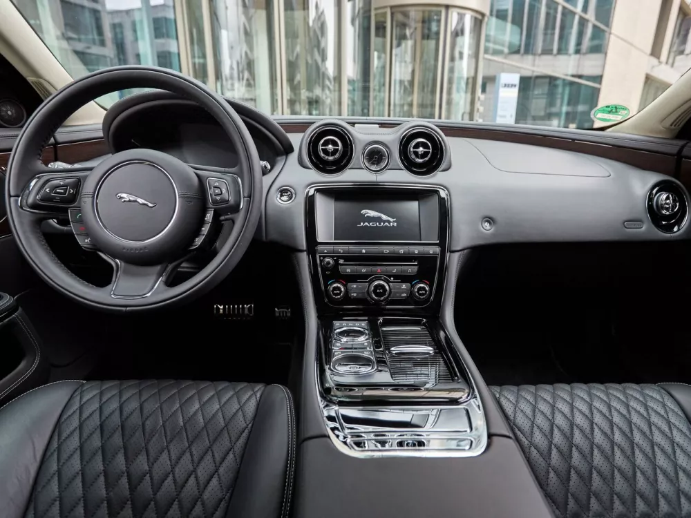 Автомобиль Jaguar XJ IV (X351) Рестайлинг Седан Long