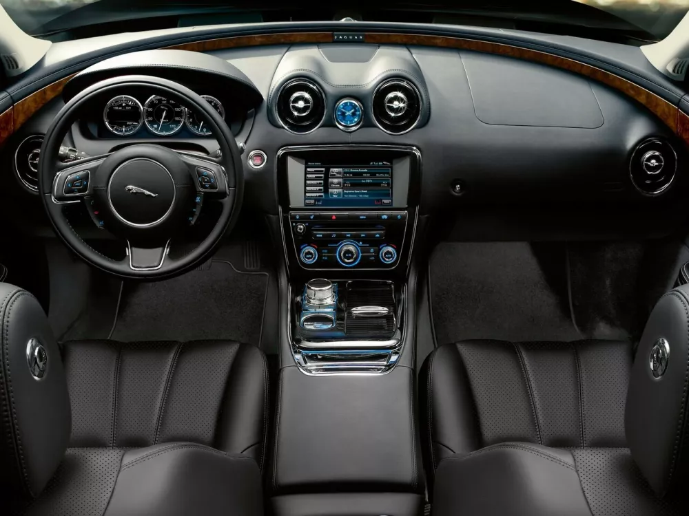 Автомобиль Jaguar XJ IV (X351) Седан