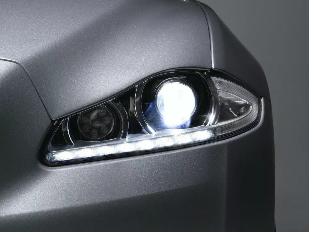 Автомобиль Jaguar XJ IV (X351) Седан